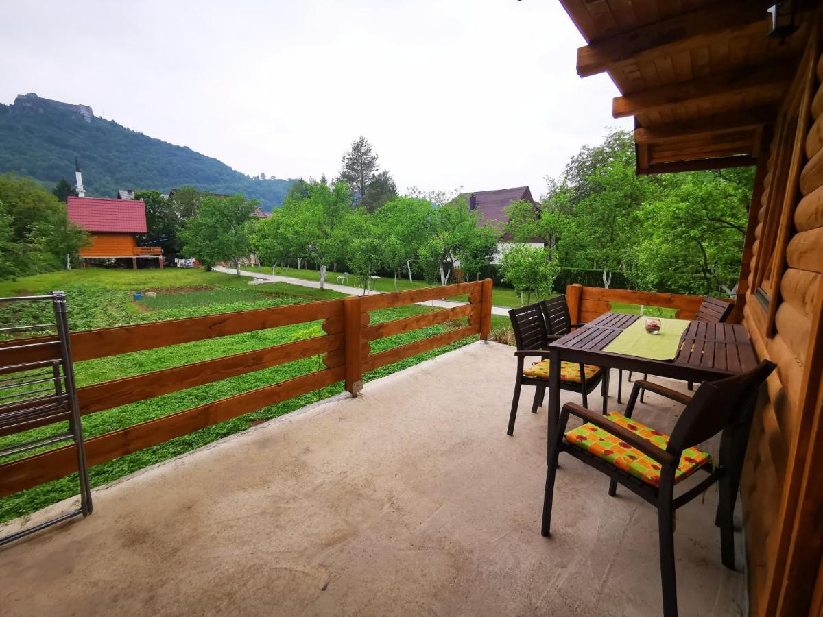 Ferienhaus Wooden House *